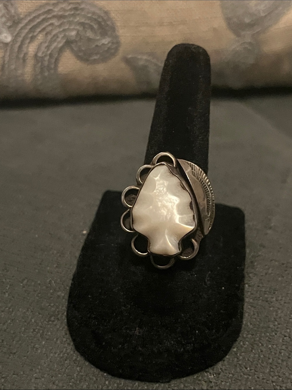 Sterling Silver Mother-of-Pearl Arrowhead Statement Ring - White